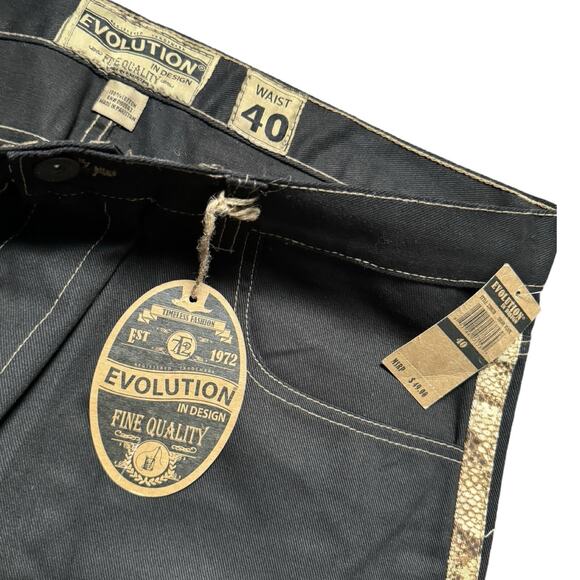 Vintage Y2K Evolution Brand Black Baggy Snakeskin Denim Jean Shorts 40 NWT - Picture 4 of 8
